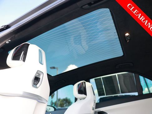 Used 2025 BMW i7 xDrive60 w/ Executive Package AWD/4WD image 39