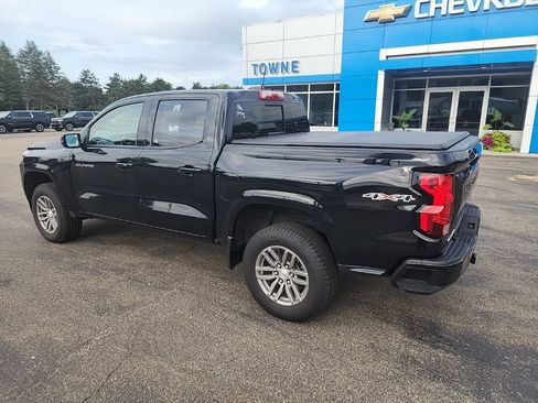 Used 2023 Chevrolet Colorado LT w/ LT Convenience Package II AWD/4WD image 5