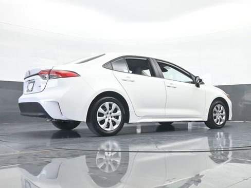 Used 2024 Toyota Corolla LE image 57