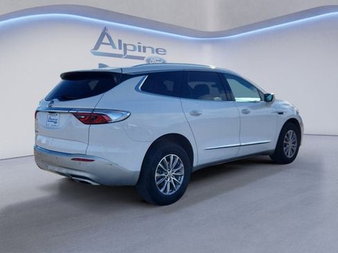 Used 2024 Buick Enclave Premium image 5