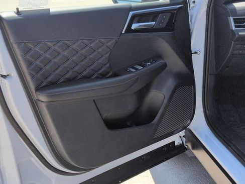 New 2026 Nissan Rogue Platinum AWD/4WD image 13