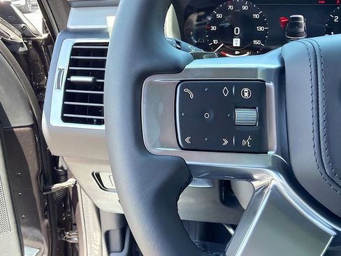 New 2026 Land Rover Discovery Limited Edition AWD/4WD image 37
