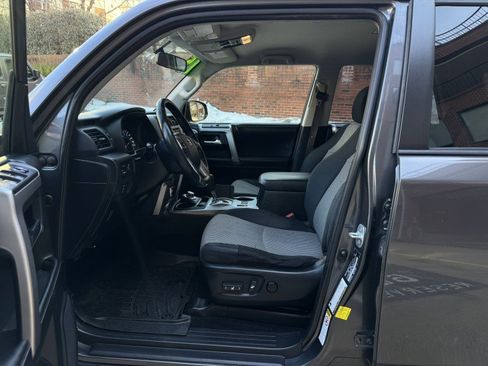 Used 2015 Toyota 4Runner SR5 image 15