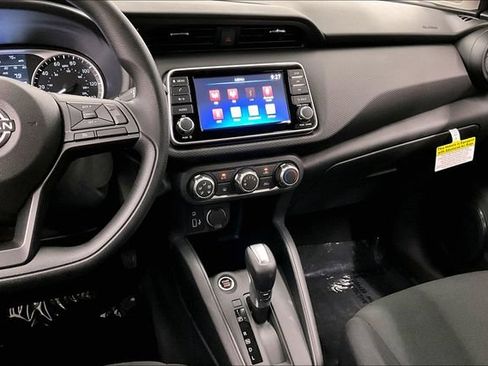 New 2025 Nissan Kicks Play S image 8