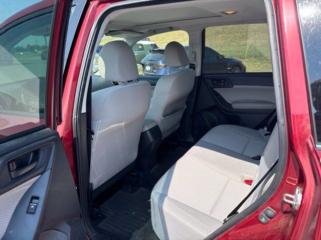 Used 2018 Subaru Forester 2.5i Premium AWD/4WD image 18