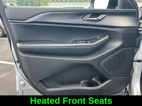 Used 2025 Jeep Grand Cherokee L Altitude RWD image 37