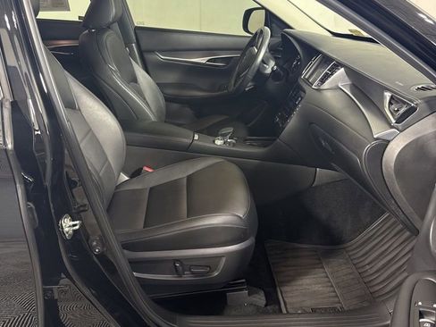 Used 2021 INFINITI QX50 Pure AWD/4WD image 15