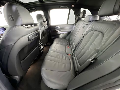 Used 2020 BMW X5 xDrive40i w/ Convenience Package image 25