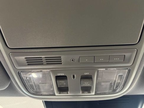 Used 2022 Honda CR-V EX-L image 48