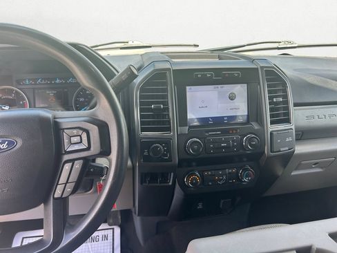Used 2022 Ford F250 XLT w/ FX4 Off-Road Package AWD/4WD image 10