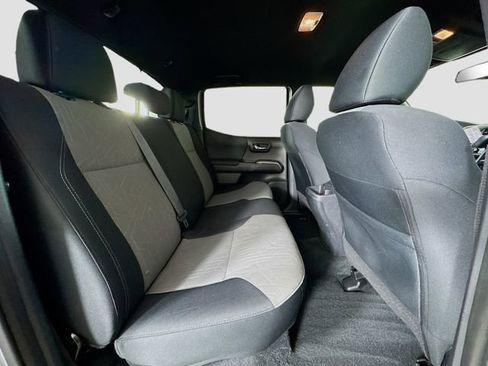 Used 2023 Toyota Tacoma TRD Sport AWD/4WD image 28
