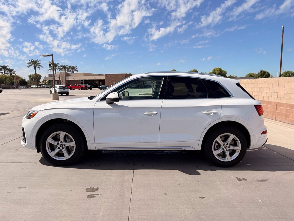 Used 2023 Audi Q5 2.0T Premium w/ Convenience Package AWD/4WD image 11