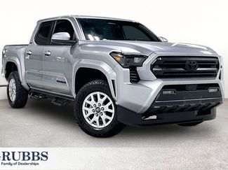 Used 2025 Toyota Tacoma SR5 AWD/4WD video 1