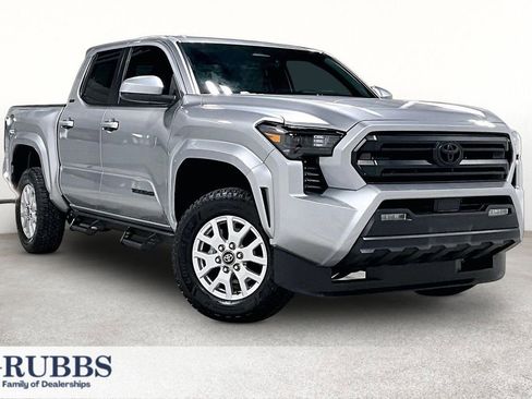 Used 2025 Toyota Tacoma SR5 AWD/4WD image 1