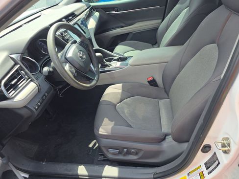 Used 2020 Toyota Camry LE w/ Carpet Mat Package FWD image 7
