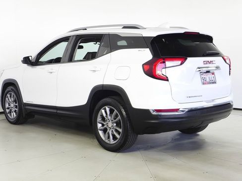 Used 2022 GMC Terrain SLT image 9