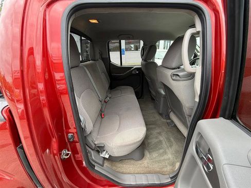 Used 2014 Nissan Frontier SV w/ SV Value Truck Package image 27