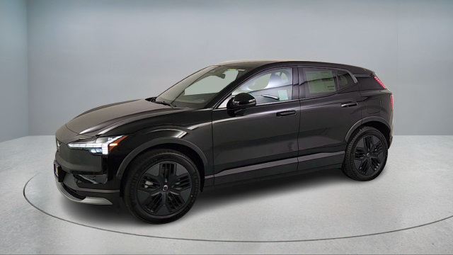 New 2026 Volvo EX30 Cross Country Ultra AWD/4WD image 3