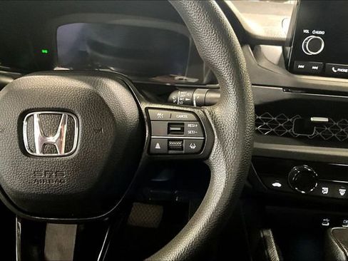 Used 2023 Honda Accord EX image 12