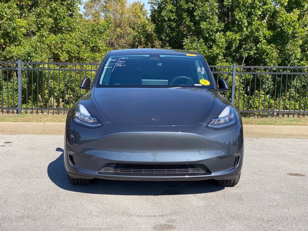 Used 2022 Tesla Model Y Long Range AWD/4WD image 2
