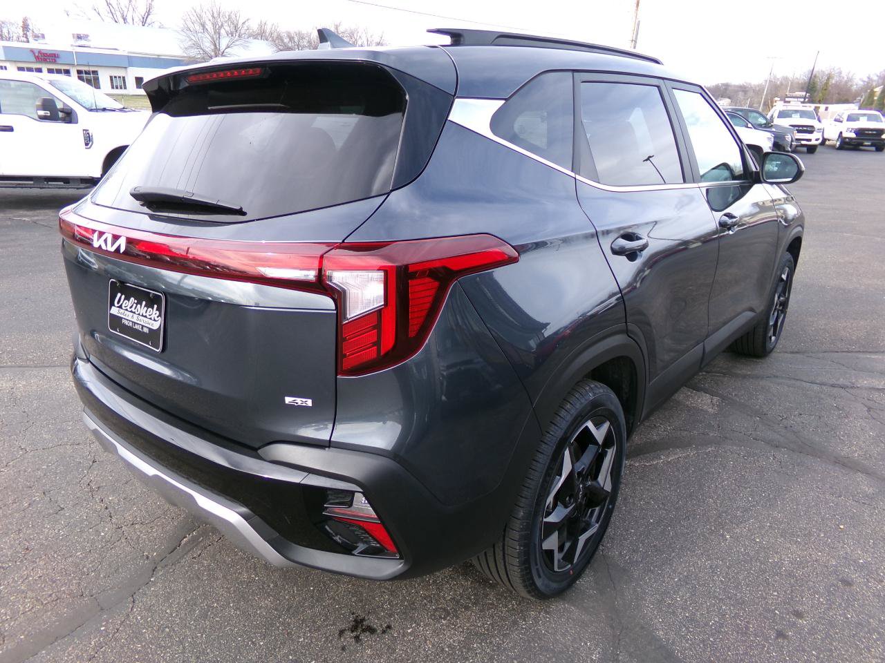 Used 2024 Kia Seltos EX AWD/4WD image 3