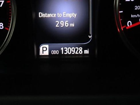 Used 2015 Toyota Camry SE FWD image 18