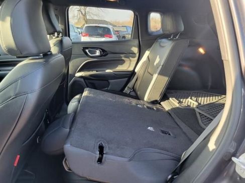 Used 2024 Jeep Compass Trailhawk w/ Trailhawk Elite Group image 19