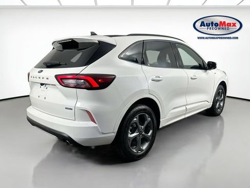 Used 2024 Ford Escape ST-Line Select AWD/4WD image 2