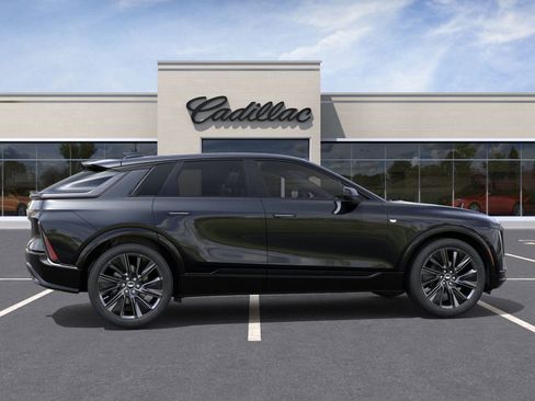 New 2026 Cadillac Lyriq Signature Sport image 29