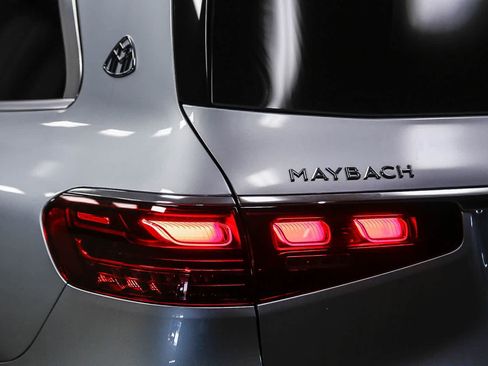 New 2026 Mercedes-Benz Maybach GLS 600 4MATIC image 9