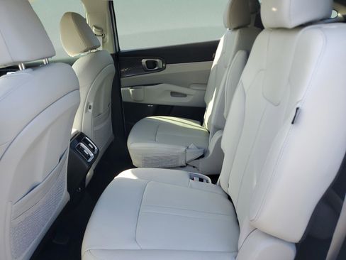 New 2026 Kia Sorento EX FWD image 9
