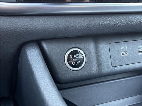 Used 2023 Nissan Rogue SV AWD/4WD image 26