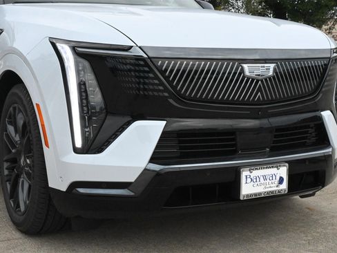 New 2026 Cadillac Escalade IQL Sport 1 w/ LPO, ONYX Package image 29