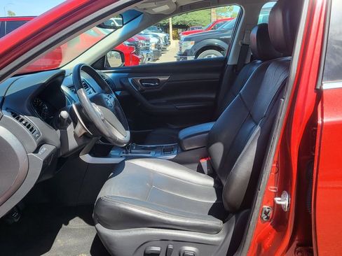Used 2015 Nissan Altima 3.5 SL FWD image 24