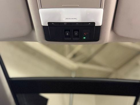 Used 2023 Nissan Rogue SV w/ SV Premium B Package image 86