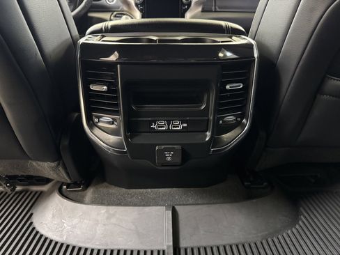 Used 2019 RAM 1500 Laramie w/ Sport Appearance Package image 18