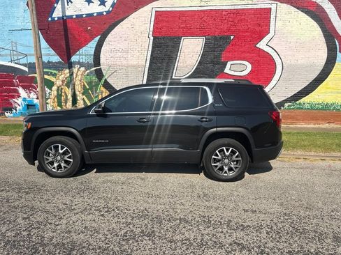 Used 2022 GMC Acadia SLE w/ Driver Convenience Package AWD/4WD image 3