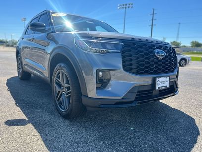 Used 2025 Ford Explorer ST-Line w/ ST-Line Street Pack
