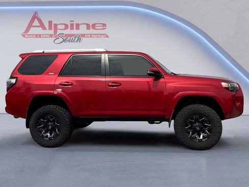 Used 2017 Toyota 4Runner SR5 Premium AWD/4WD image 6