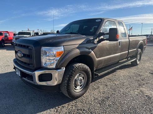 Used 2015 Ford F250 XL w/ Power Equipment Group image 5