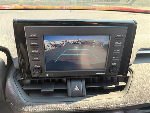 Certified 2020 Toyota RAV4 LE w/ All Weather Liner Package AWD/4WD image 29
