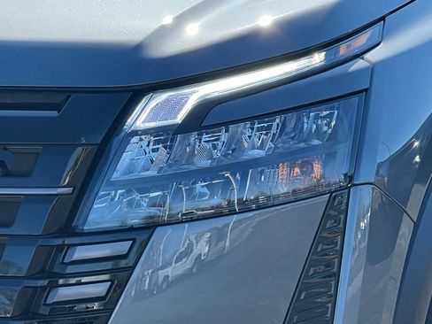 New 2026 Nissan Pathfinder SL AWD/4WD image 39