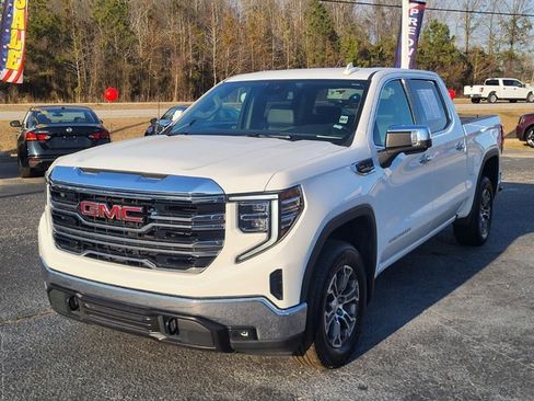 Used 2024 GMC Sierra 1500 SLT image 6