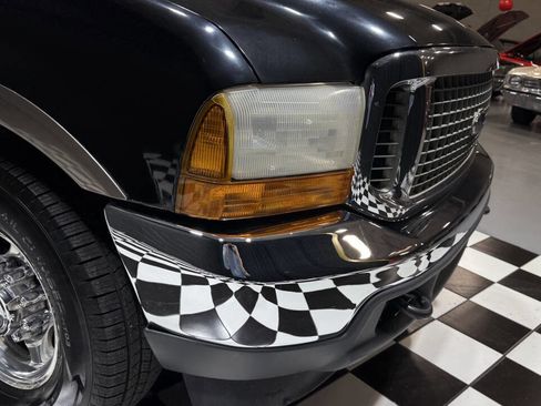 Used 2001 Ford Excursion Limited image 27