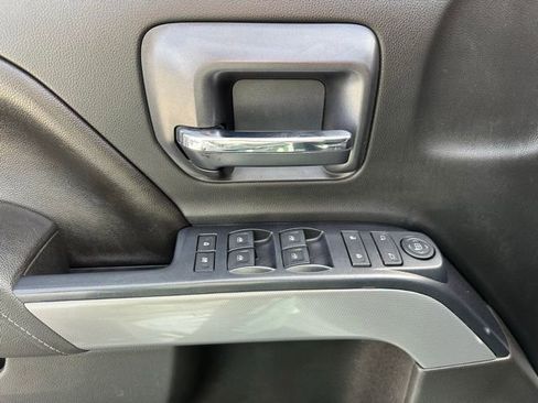 Used 2019 Chevrolet Silverado 2500 LT AWD/4WD image 3