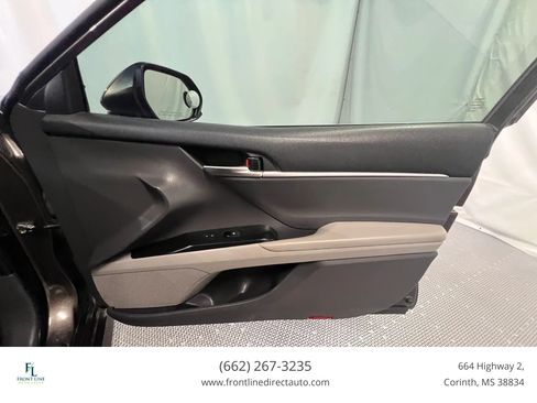 Used 2020 Toyota Camry LE FWD image 19