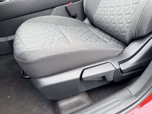 New 2026 Nissan Kicks SV w/ SV Premium Package FWD image 15