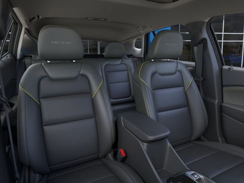 New 2026 Chevrolet Trax ACTIV w/ Sunroof Package FWD image 16