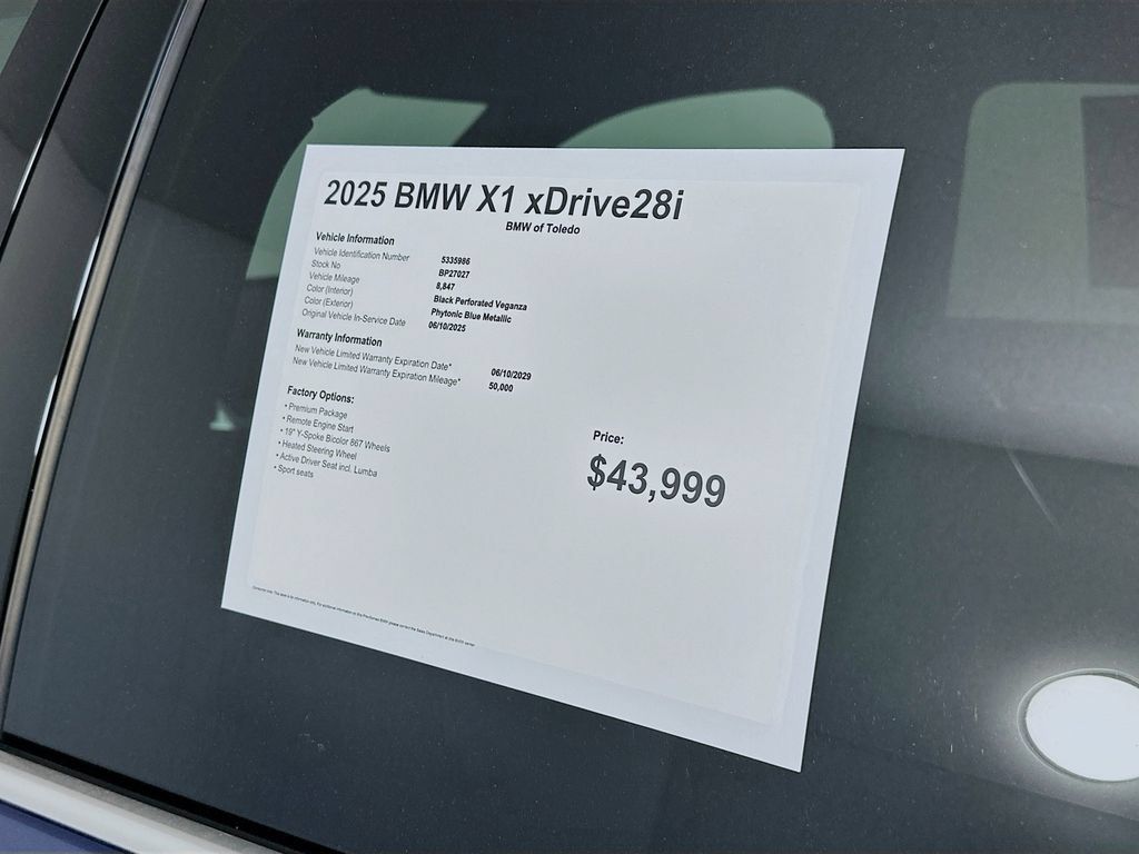 Used 2025 BMW X1 xDrive28i AWD/4WD image 12