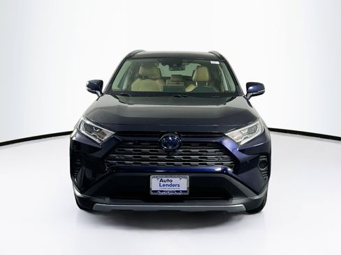Used 2019 Toyota RAV4 Limited image 2